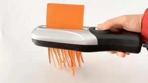 Portable mini handheld paper shredder USB battery dual-purpose paper cutter shredder