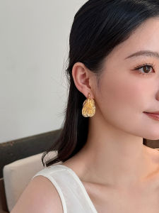 Elegant Hollow Butterfly Wing Tassel Clip-On Earrings Womens Fashion Jewelry No Piercing Lightweight Luxury Ear Decor