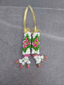 พวงมาลัยพวงมาลัยติดหน้ารถพวงมาลัยไหว้ศาล