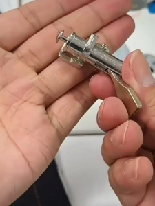Universal Presser Foot Changer SY-149 Quick Hand-Saving Presser Foot Replacement Tool Sewing Machine Presser Feet Changer