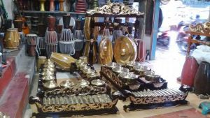 GAMELAN DEGUNG BAHAN KUNINGAN