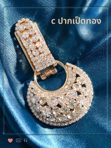 กระดุมขนกระต่ายสุดหรูสำหรับเสื้อโค้ทผู้หญิงพร้อมกระดุมปากเป็ดและเพชร กระดุมแบบซ้อนทับจากจีนแผ่นดินใหญ่