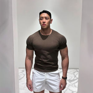 DAVID&ME | Muscle Accentuating Mens T-Shirt