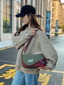 Túi Đeo Chéo Vai Đơn Thời Trang 2025 Túi Đeo Chéo Nữ Đơn Giản Thoải Mái Thiết Kế Nhỏ Đa Năng Túi Đeo Chéo Thường Ngày