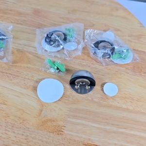 Chặn cửa chống va đập bán nguyệt nam châm hút giữ cửa an toàn tránh gió lùa. inox 304