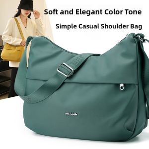 Oxford Cloth Crossbody Bag Large Capacity Autumn Winter Travel Waterproof Canvas Single Shoulder Commuter Bag for Middle-Aged Women