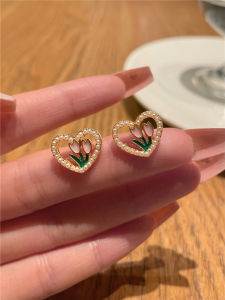 Tulip Flower Shaped Sweet Heart Ear Cuff for Women No Piercing Required Trendy Korean Style Alloy Ear Jewelry Fresh out