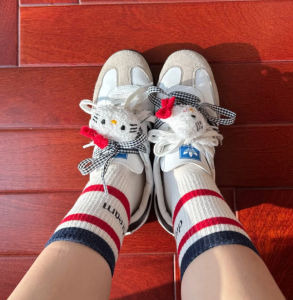 Kitty Cat Cartoon Shoe Buckle Flower Light Pink Decorative Shoe Accessories Shoe Laces Decorations Suitable for White Samba