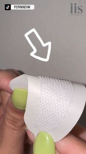 [ ซื้อ iis 1 แถมเซรั่ม 3 ] แผ่นมาส์กกระตุ้นคอลลาเจน  iis Micro Patch พร้อมHYALURON serum นวัตกรรม Microneedle Technology