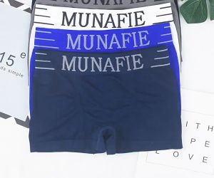 boxer บ๊อกเซอร์ กางเกงในชาย เนื้อผ้าดี 100% ยี่ห้อ munafie ระบายอากาศได้ oo99