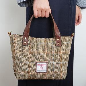 Harris Tweed Handbag Commuter Tote Bag Portable Simple Handbag Artistic Style Cotton Lining Magnetic Buckle Closure Soft Wool