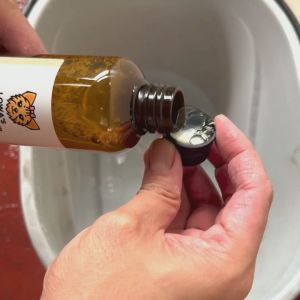 Enzyme Pet Odor Eliminator - Lowas Dog and Cat Urine Odor Remover & Cleaner