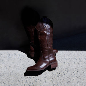 Womens Handmade Western Cowboy Style Height Increasing Boots