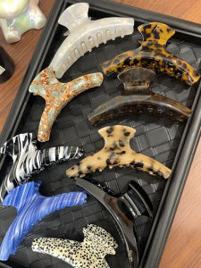 Simple Acetate Hair Claw Clip: Sunrise Outfit & Korean Style Shark Clamp Hair Accessory