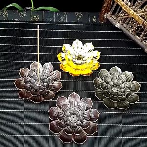 Lotus Incense Burner – Buddhist Decorative Holder for Incense Sticks