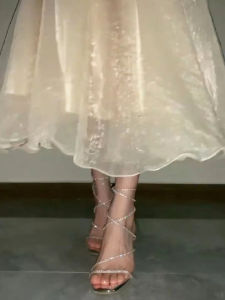 Elegant Diamond Strap High Heels Womens Sandals Silver Color Fashionable Summer New Style Low Cut Footwear for Young Women