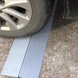 Ramp Karet Tahan Lama untuk Motor & Kursi Roda