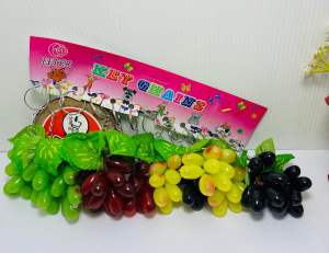 Gantungan kunci buah anggur isi 12pcs karet