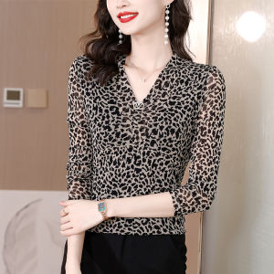 Elegant Short Sleeve Womens T-Shirt with V-Neck And Mesh Underlay in Silk  Fabric Long Sleeve Spring New Style Commute Style Slim Fit Pattern Leopard Print