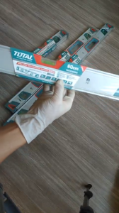 Khuyến mại] Livo thước thủy cân bằng TOTAL chính hãng có nam châm tiện lợi 3 mắt nước.