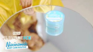 Fresh Jeju Aloe Ice Niacinamide Moisturizing Cream Salt Scrub 300g
