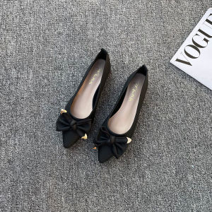 Comfortable Soft Bottom Work Shoes for Women Black Soft Leather Pointed Toe mid Heel Slip-On Fashion Single Shoes for Daily Use