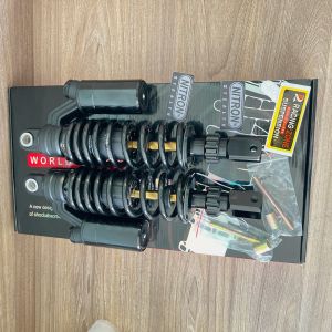 Phuộc Sau có bình dầu cho Airblade