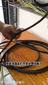 ไขควงทดสอบไฟฟ้า ปากกาไฟฟ้า เครื่องมือทดสอบไฟฟ้า การตรวจจับแรงดันไฟฟ้าแบบไม่สัมผัสเพื่อป้องกันไฟฟ้าช็อตและปลอดภัยยิ่งขึ้นในการใช้งาน ตรวจจับสายไฟ อุปกรณ์เครื่องมือช่าง