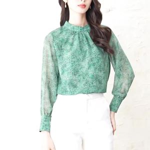 AMMIN 2025 Spring and Autumn new simple stand collar fashion flowing graffiti printed green chiffon shirt womans Korean style long sleeve commuting elegant blouse