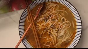 Lou Xi Fen (Purple Series) 广西柳州 🍜螺蛳粉 - 宅而有味紫300克EXP- 01/02/2026