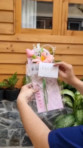 Thẻ Hoa Tulip Mix HTT04 Kèm Túi & Thiệp Quà Tặng Dịp Lễ Kỉ Niệm TTNTSS026