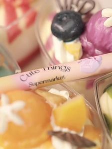 FLORTTE | Waterproof No Smudge Eyeliner Pen for Students Beginners