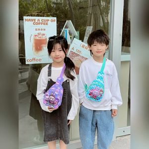 FXSAXUNN น่ารัก Labubu Girls กระเป๋าสะพายกระเป๋าสะพายการ์ตูนเด็กกระเป๋าสะพายแฟชั่นกระเป๋าหน้าอกใหม่เหมาะสำหรับของขวัญวันเกิด