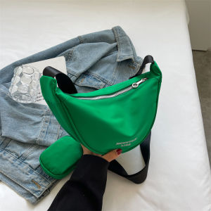 Casual Nylon Crossbody Bag Womens 2025 New Autumn Winter Commuter Single Shoulder Bag Ultra Light Dumpling Bag Soft Shape