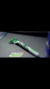 SG Local-GILLETTE Mach3 Sensitive Razor + 1 Blades / Refill 4s / Refill 8s