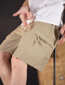 กางเกงขาสั้นผู้ชาย เย็นสบาย ระบายอากาศได้ดี น้ำหนักเบาและทรงหลวม การออกแบบหลายกระเป๋า สะดวกและใช้งานได้จริง