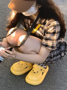 รองเท้าแตะ EVA สไตล์การ์ตูนสุดน่ารักสำหรับผู้หญิงในช่วงฤดูร้อน รองเท้าแตะชายหาดกันลื่นแบบสวมสบายสำหรับครอบครัว รองเท้าแตะแบบสวมสบายสำหรับกลางแจ้ง