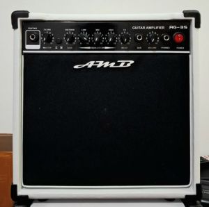 Ampli gita amb 8 inc sudah bisa untuk karaoke juga bonus kabel jack