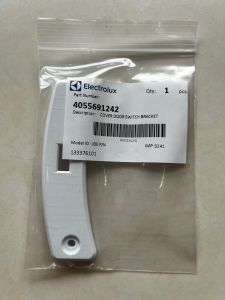 (HUE) Miếng nhựa chặn cửa máy sấy Electrolux chính hãng Model : EDV 605 / 6051 / 6552 / 705 / 7051 / 7552