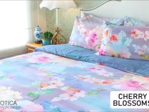 EXOTICA ปลอกผ้านวมถอดซักได้ / ผ้านวมเย็บติด ลาย Cherry Blossoms ขนาด 100นิ้ว x 90"นิ้ว (เหมาะสำหรับที่นอน 6 ฟุต หรือ 5 ฟุต) / ขนาด 70นิ้ว x 90"นิ้ว (เหมาะสำหรับที่นอน 3.5 ฟุต)