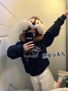 Đệm U Disney Mary Cat Dễ Thương Cho Nữ Đi Xe Hơi Tàu Cao Tốc Máy Bay Có Mũ Bảo Vệ Cổ Đi Ngủ