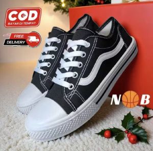 SEPATU PENDEK HITAM PUTIH/ (NB) SEPATU SEKOLAH TERBARU THN 2025