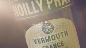 Noilly Prat Original Dry Vermouth - 750ml / 75cl 18% ABV - Fortified Wine Cocktail Mixer