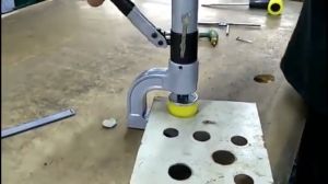Máy đột lỗ tôn thủy lực cầm tay Syd32 kèm 4 lưỡi 16+20+25+32