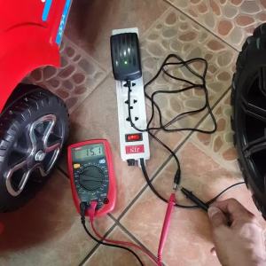 ปลอดภัยผ่านมาตราฐานไทย แบตเตอรี่6V 4.5Ah 20HR หรือ สายชาร์จไฟ 6Vหรือ 12V สำหรับรถไฟฟ้าเด็กโดยเฉพาะ ใช้กับไฟไทยได้ แบตขนาด6โวลต์ 4.5แอมป์ รถแบตเตอรี่เด็กเล่น