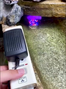 จัดส่งฟรี เครื่องสร้างควัน หมอกอัตโนมัติ พร้อมไฟLEDอุปกรณ์ตกแต่งสวน เครื่องทำควัน น้ำพุฮวงจุ้ย ทำหมอก ที่สร้างควันครบเซต กับสายชาร์จอุปกรณ์ตกแต่ง