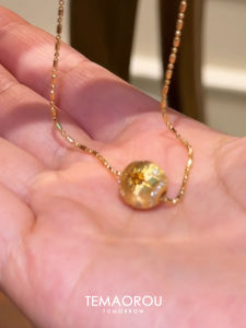 Golden Frosted Diamond Eight-pointed Star Kaleidoscope Pendant Necklace Womens High-end Elegant Sweater Chain Clavicle Chain