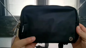 Lulu Multifunctional Mobile Phone Storage Bag Outdoor Equipment Running Angled Fashion Waist Bag