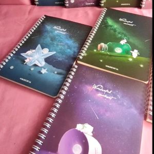 Buku Catatan Harian Spiral A5: Desain Galaxy & Hard Cover