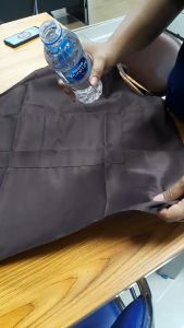 ผ้ากันเปื้อน ผ้ากันเปื้อนผู้ใหญ่ เอี๊ยม ทำอาหาร  มีหลายสีให้เลือก แบบคล้องคอ  สินค้าพร้อมส่งในไทย